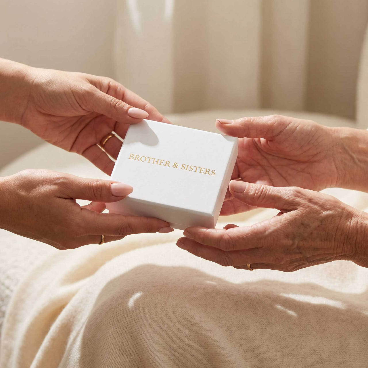 Scroll Heart Photo Locket Necklace