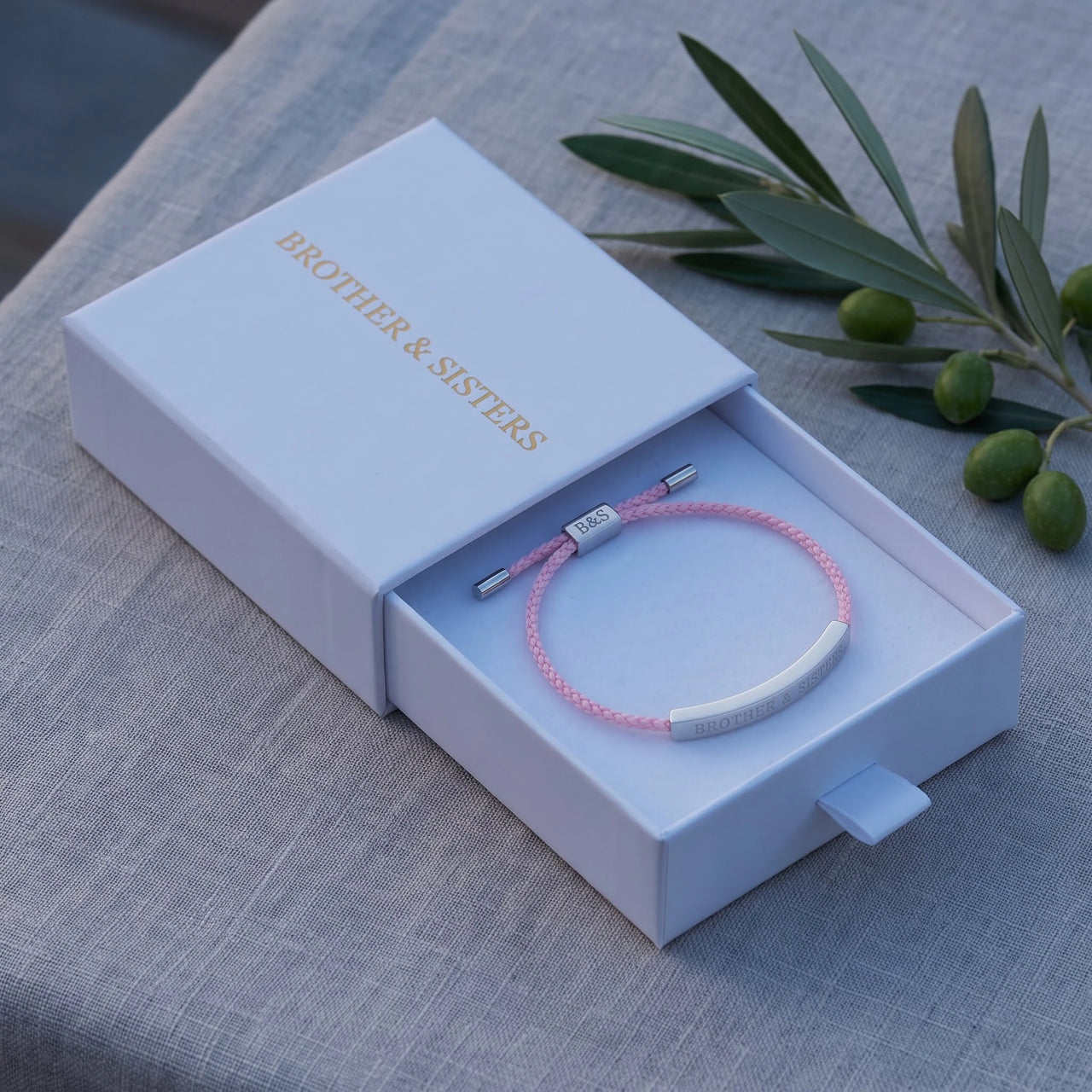 Friendship bracelet — in the gift box, silver | SKU: lecorail-wg